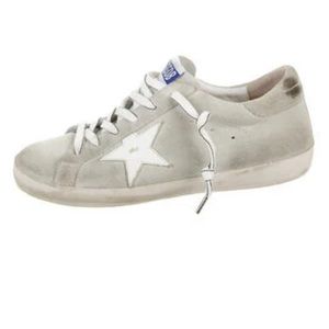 Golden Goose Superstar in Gray